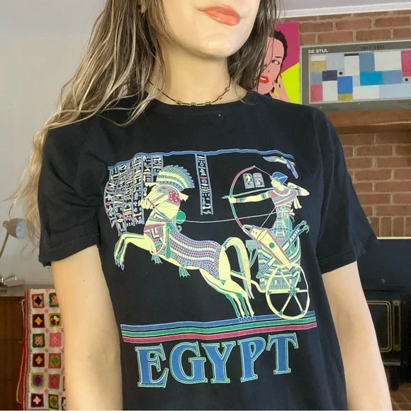 Vintage 90s Egypt Hieroglyphics Pharaoh Unisex Ancient Horse Chariot Bat… - Picture 4 of 11